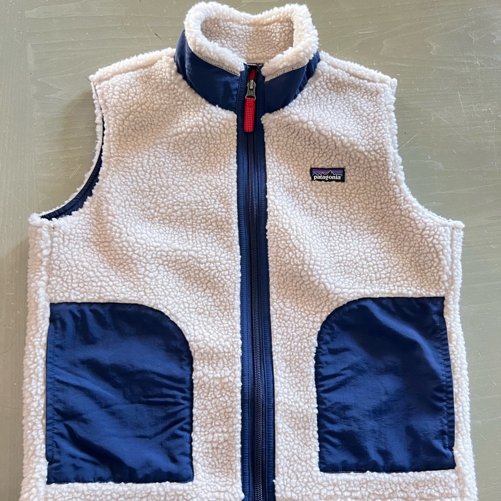 Patagonia vest size M (10y)